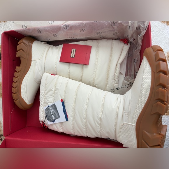 ❤️Hunter Women's Intrepid Tall
Snow Boots, Size 8 New in box with card - Picture 7 of 15